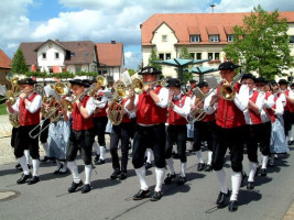 Kirchweih BOS Festzug