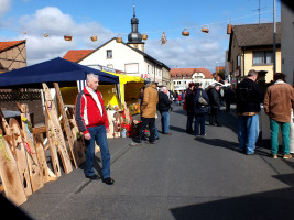 Der Korb- und Weidenmarkt in Sand war auch in diesem Jahr gut besucht