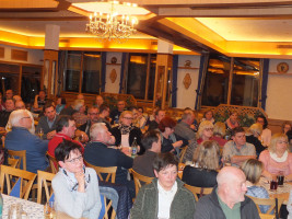 11 Sehr gut besucht war die Wahlveranstaltung von Bernhard Ruß im Gogersaal.