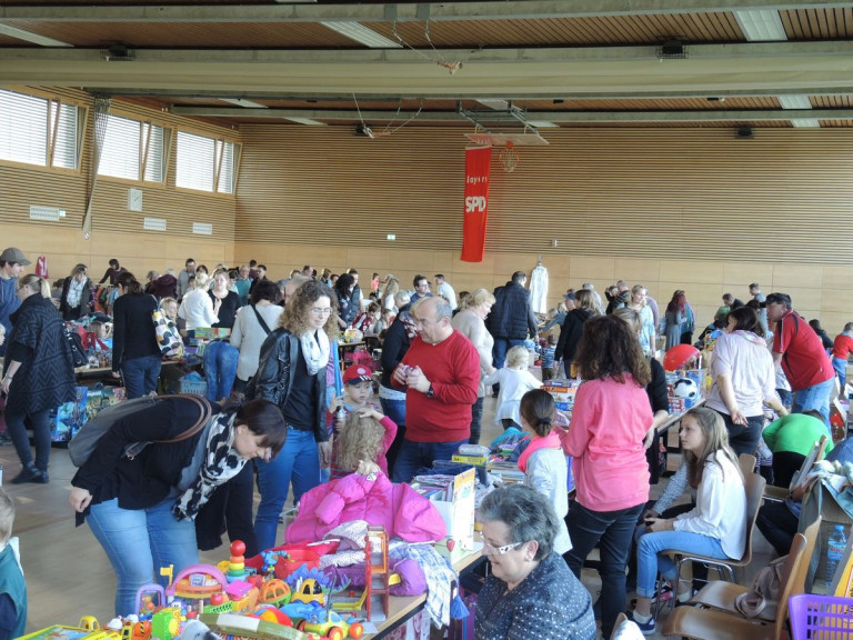 Flohmarkt der SPD in Sand 2015